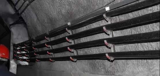 ���c�x����|����y�������c��(zh��n)�_λ��